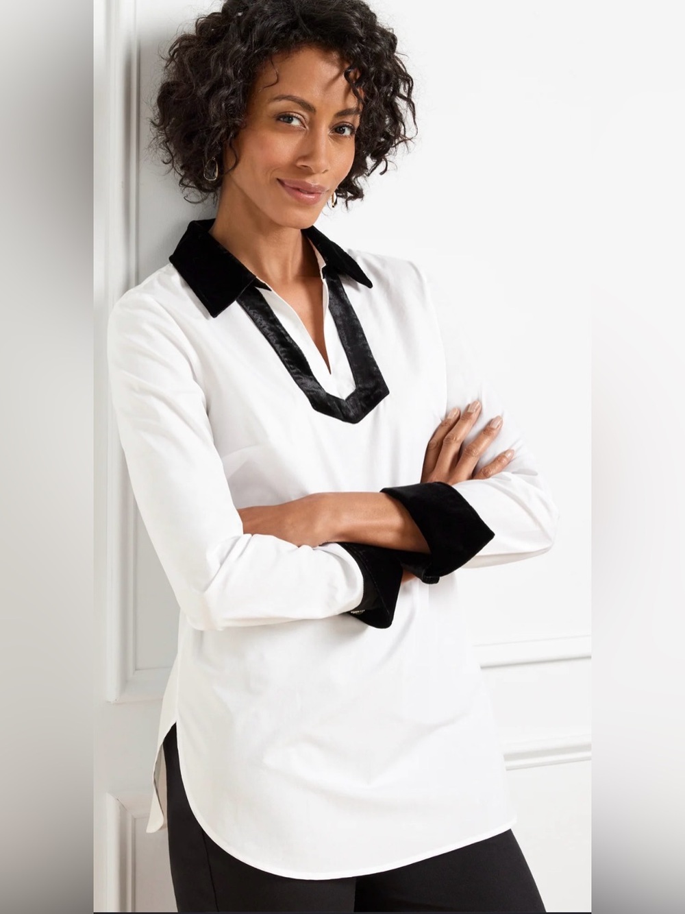 🌸NEW talbots White Tunic Top with Black Velvet Trim Sz M.